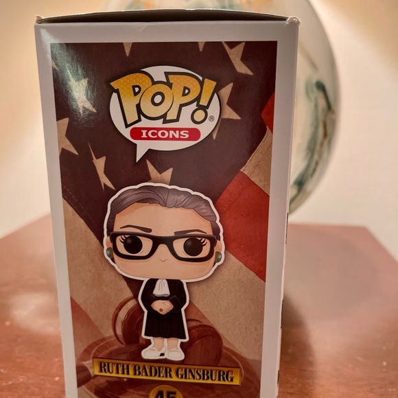 NWT Funko Pop Ruth Bader Ginsberg 45 Vinyl Figure - Picture 3 of 7